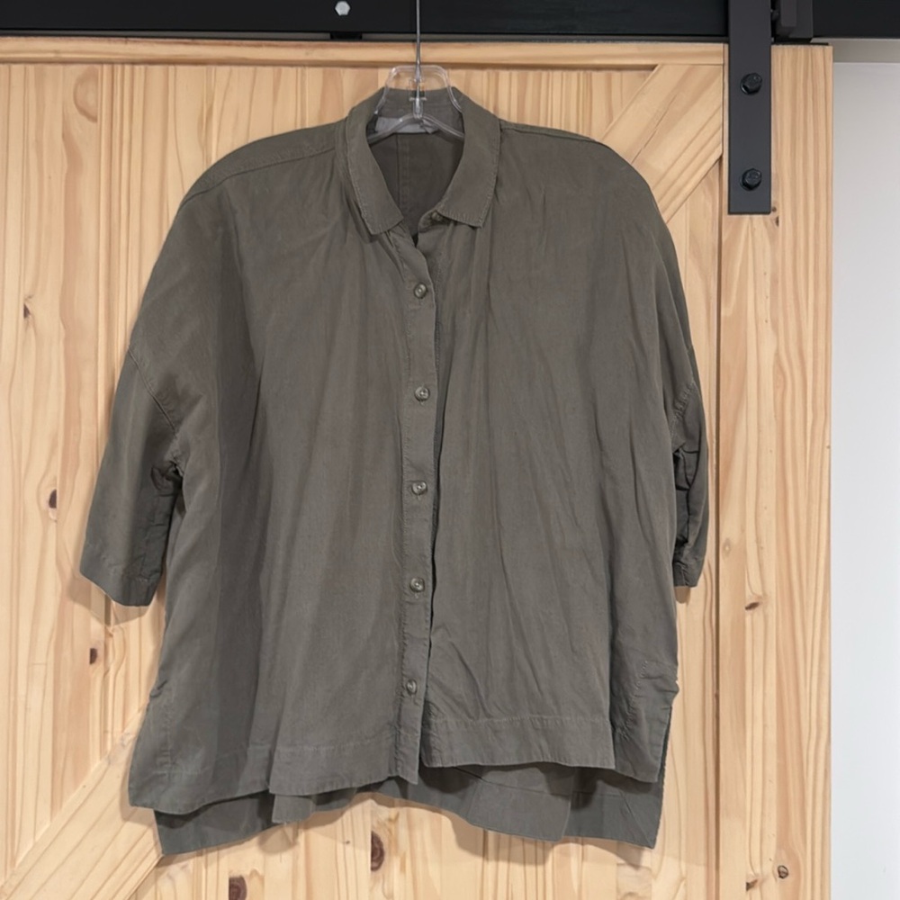 Everlane The Drapey Square Shirt